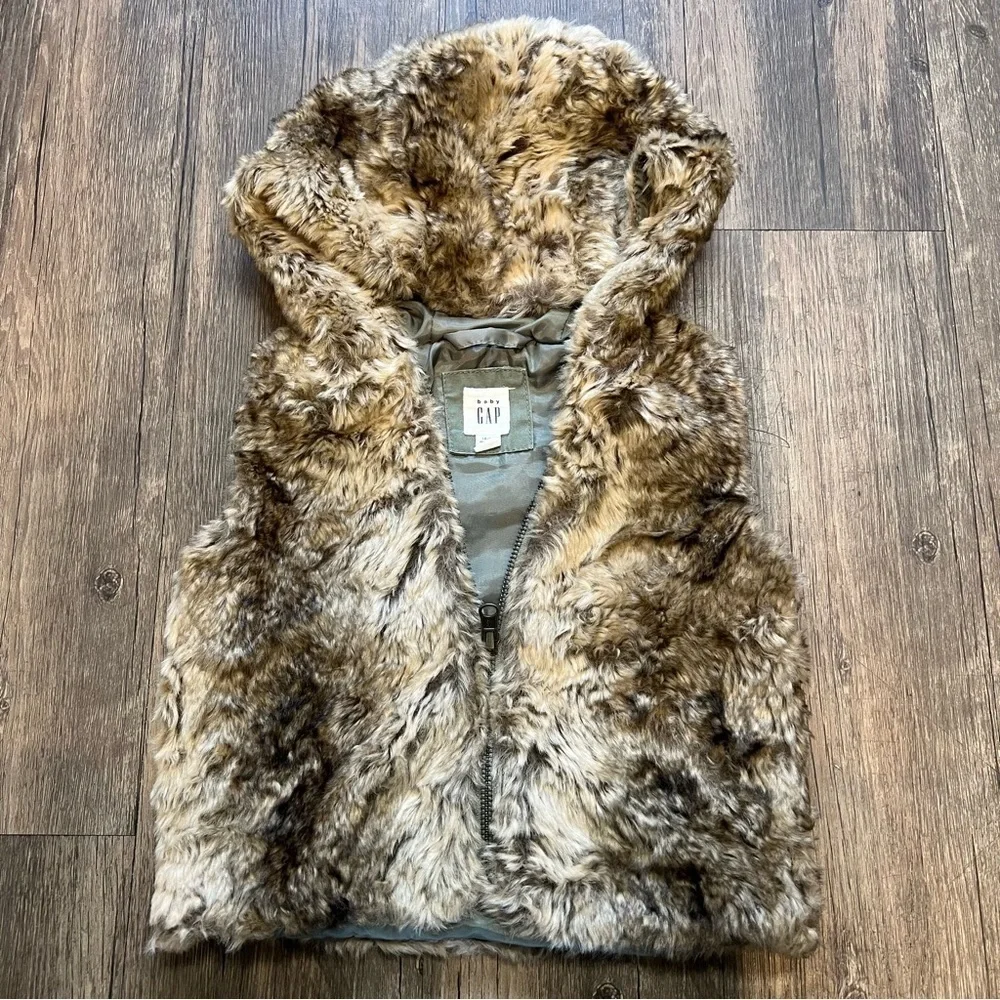 Gap Kids Brown Fur Jacket Hoodie Vest Size 18-24 Months
